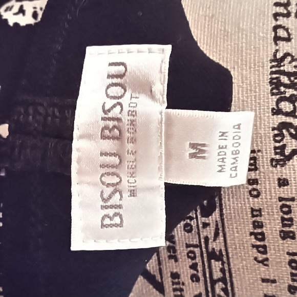 Women's knit pull on midi skirt size medium by Bisou Bisou.  Comfy & colorful! - Picture 4 of 5